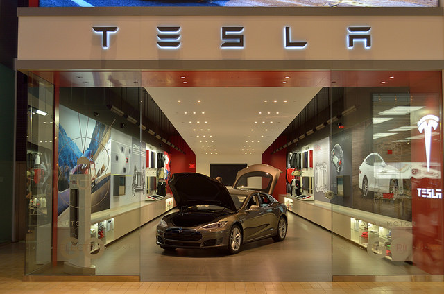 Tesla Store - TSLA